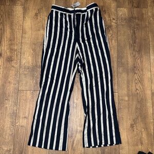 NWT Ann Taylor Navy and Crème Striped Trousers